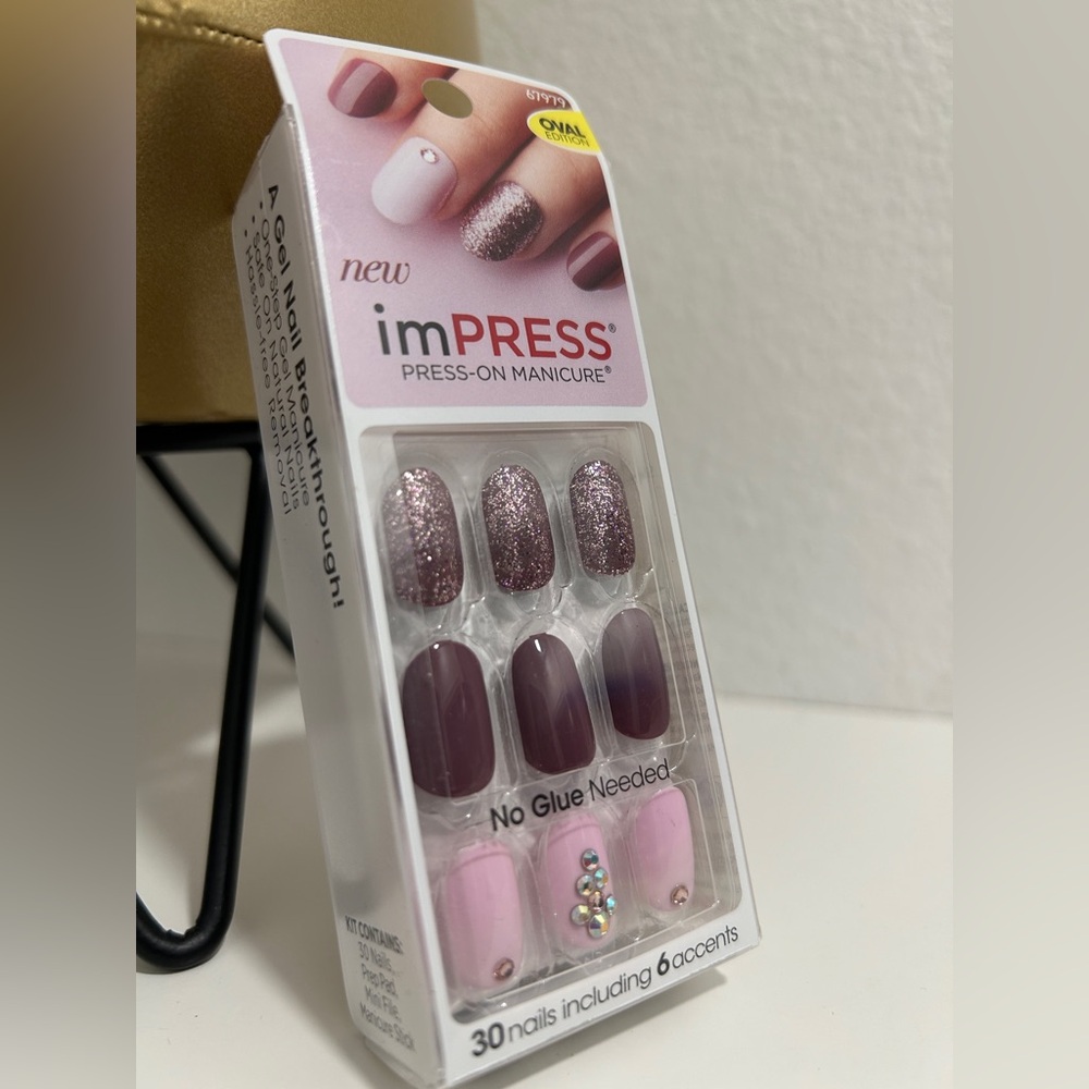 imPRESS Press-On Manicure - Glittery Purple and Soft Pink